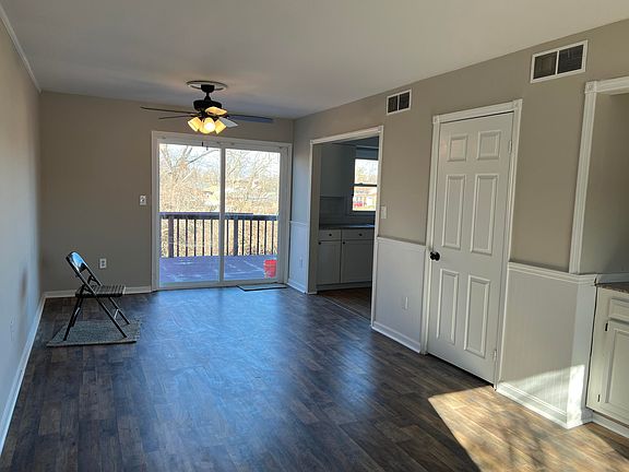 5th image of 310 Knollwood Dr