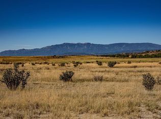 Deer Trail Ct, Pueblo, CO 81004