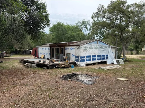 16100 SE 253rd Ct, Umatilla, FL 32784