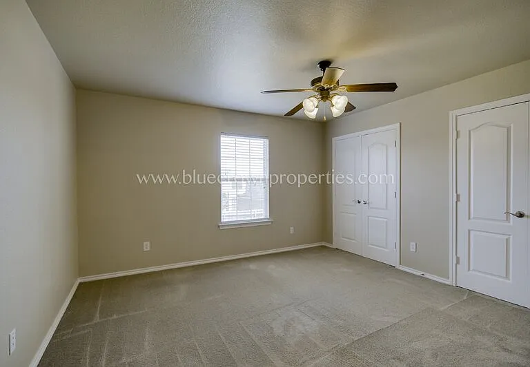 706 Parkplace Rdg — Photo 18