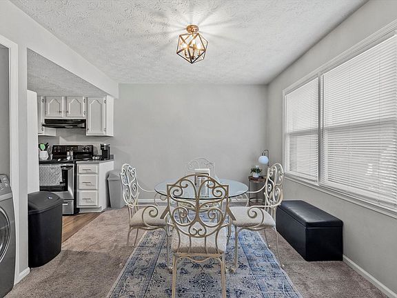 3rd image of 3578 Laredo Dr