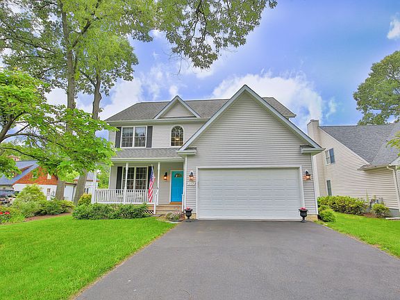 2nd image of 267 North Dr