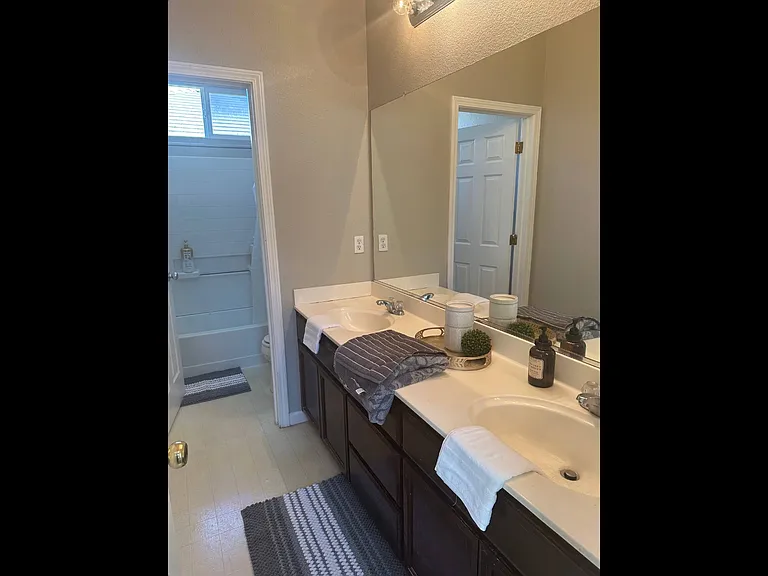 1360 Andleman Ct — Photo 27