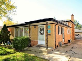 9338 Austin Ave, Oak Lawn, IL 60453