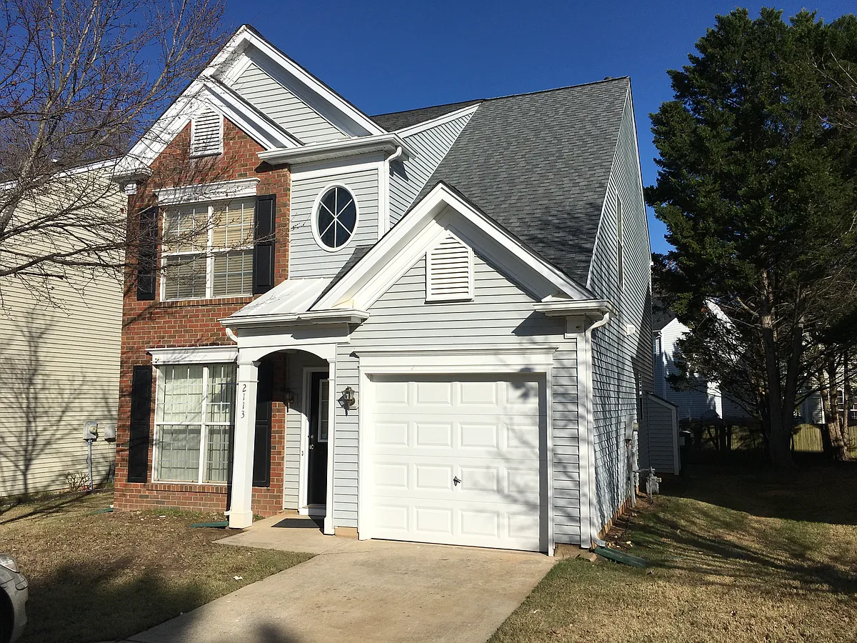Building Photo - 2113 McKenzie Creek Dr