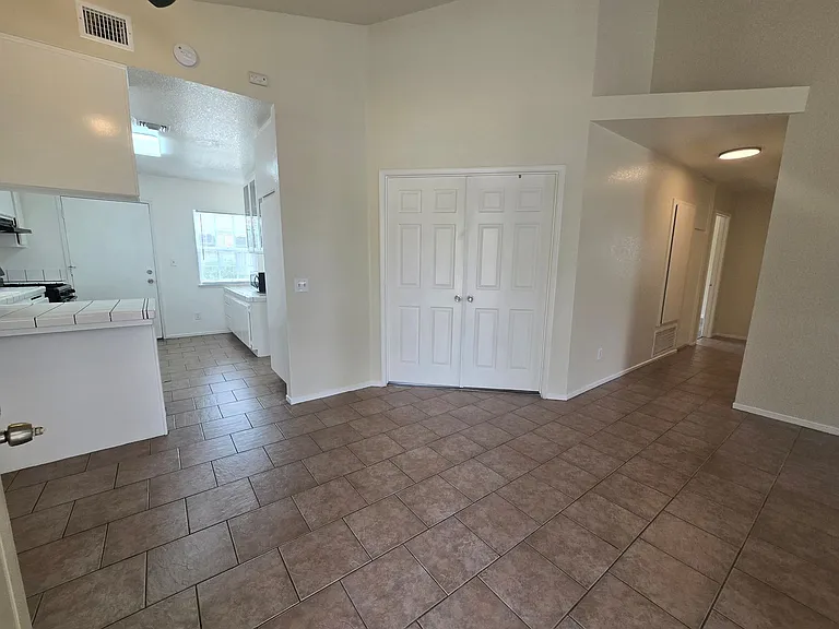 43632 San Francisco Ave — Photo 4