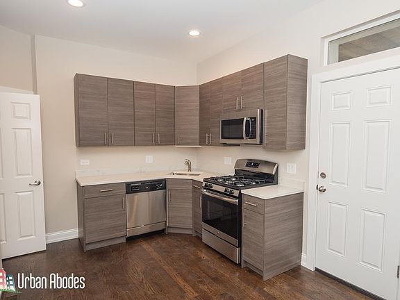 2nd image of 2943 W Diversey Ave #Ua1e