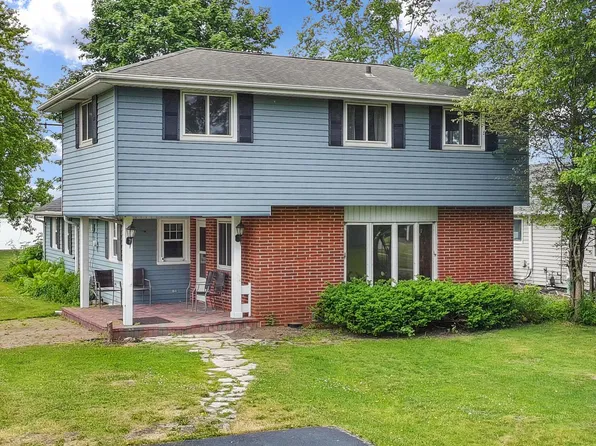 24315 Fairway DRIVE, Kansasville, WI 53139
