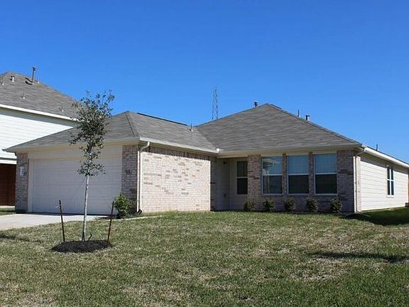 2nd image of 900 Desoto Dr
