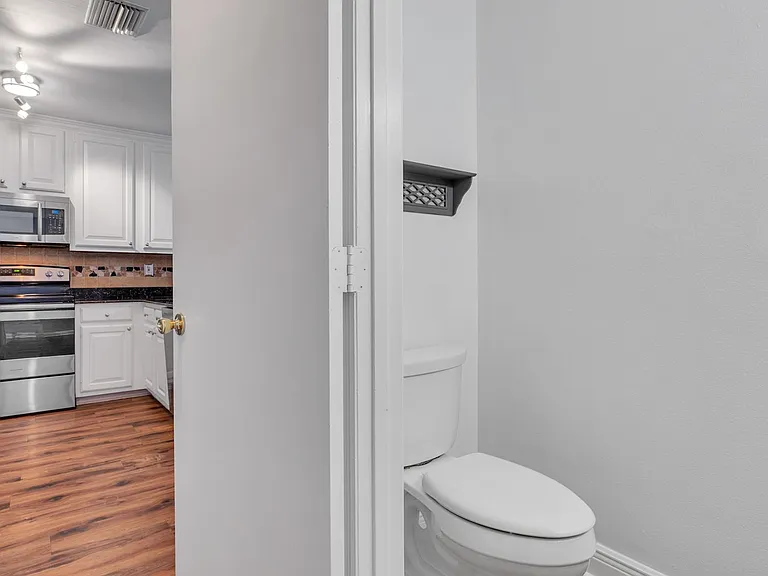 11804 Branch Mooring Dr — Photo 22