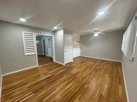 3520 Garrott, 1 beds 1.0 baths (630 sqft)