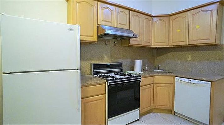 1st image of 1692 2nd Ave #6