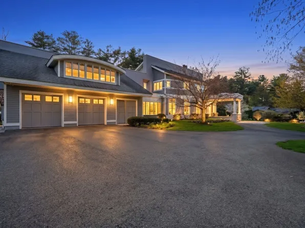 24 Prynne Ridge Rd, Longmeadow, MA 01106