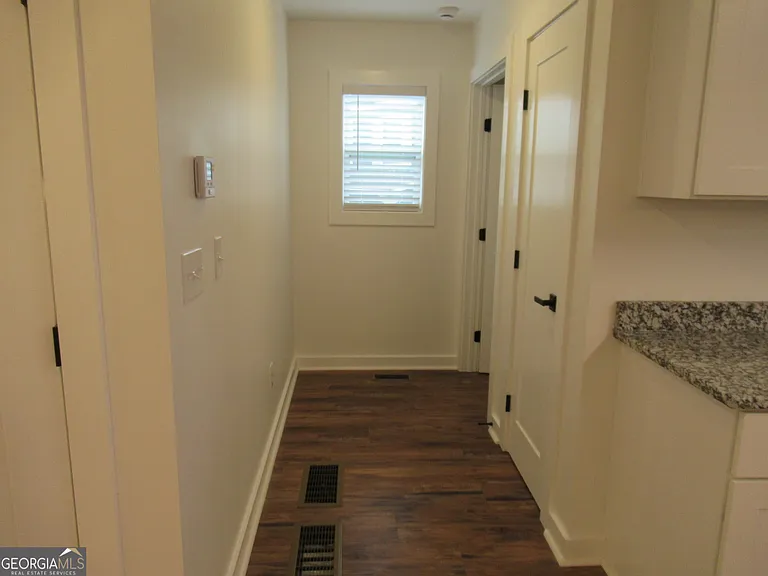 765 Old Kerns Rd — Photo 9