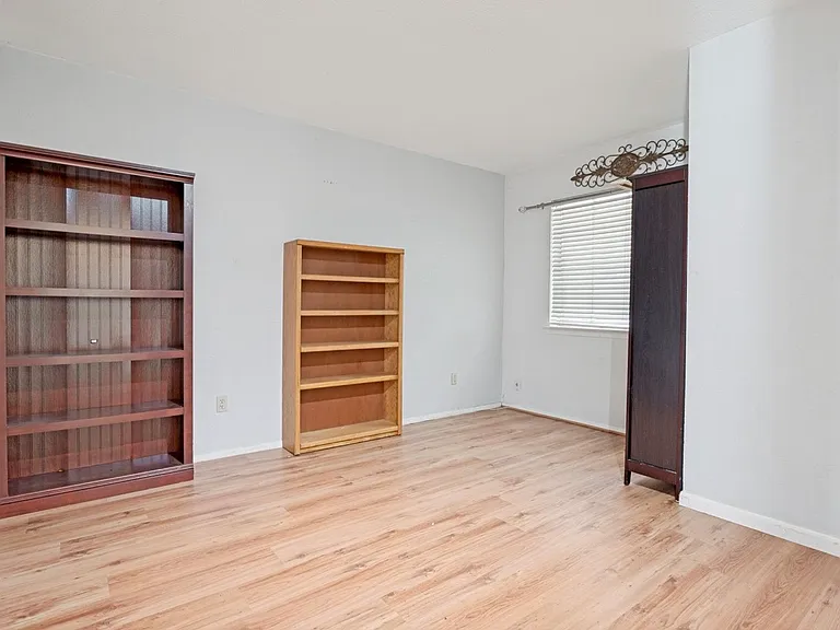 5808 Harvest Hill Rd — Photo 8