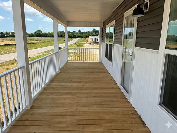 3rd image of 110 Unicoi Gate Lot 43