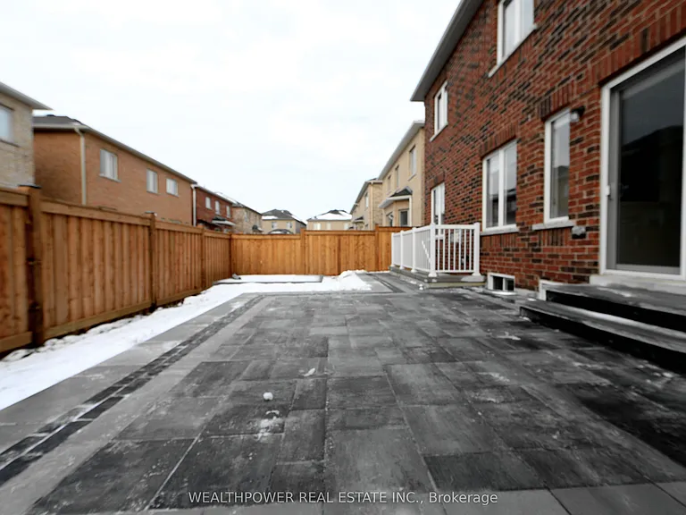 248 Belmore Ct — Photo 19
