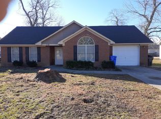 332 Vanstory St, Fayetteville, NC 28301