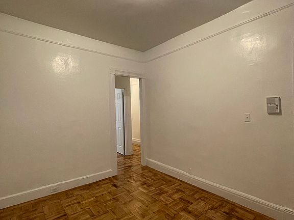 5th image of 309 W 54th St APT 4