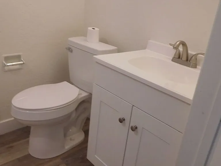 1266 N Sierra St — Photo 7