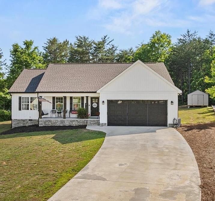 1st image of 272 Sales Ave