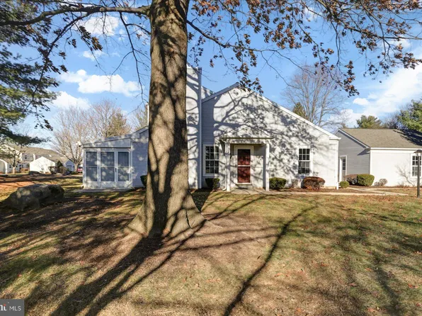 2127 Wexford Rd, Palmyra, PA 17078