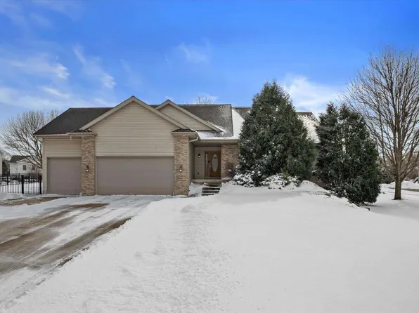 1221 Marcella Court, Sun Prairie, WI 53590