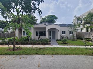 1120 NE 16th Ct, Fort Lauderdale, FL 33305