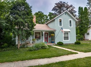 325 N Mulberry St, Marshall, MI 49068