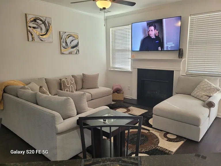 Susie Creek Ln — Photo 2