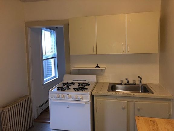 3rd image of 88 Brackett St #11072955