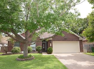 2203 Falcon Dr, Round Rock, TX 78681