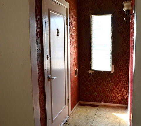 2nd image of 9121 W 25th St