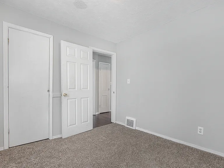 3409 W 86th St — Photo 13