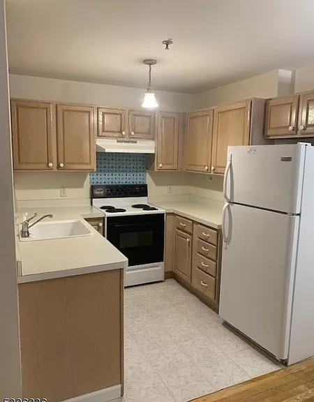 131 Passaic Ave #2 — Photo 1