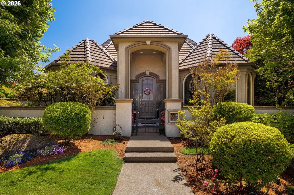 2216 Lakeview Dr, Eugene, OR - More