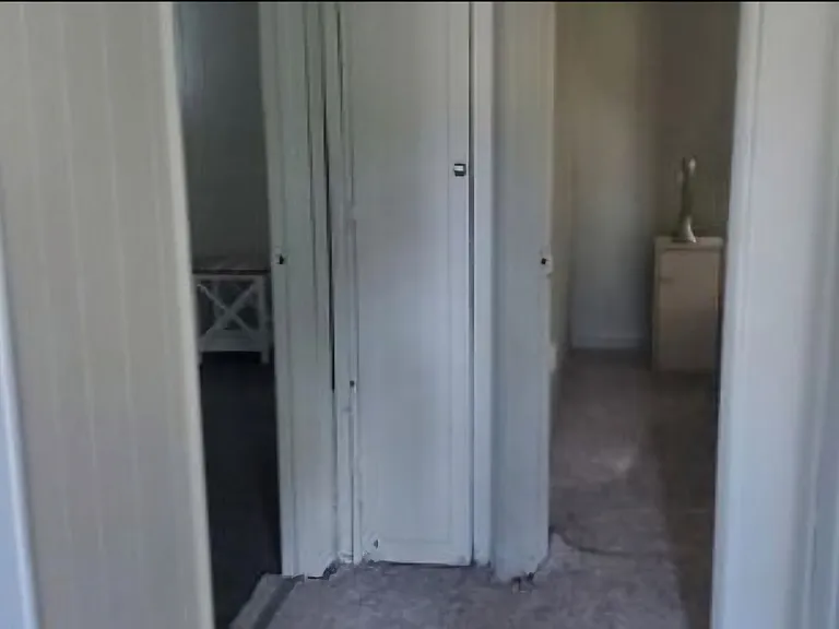 110 Justice St — Photo 8