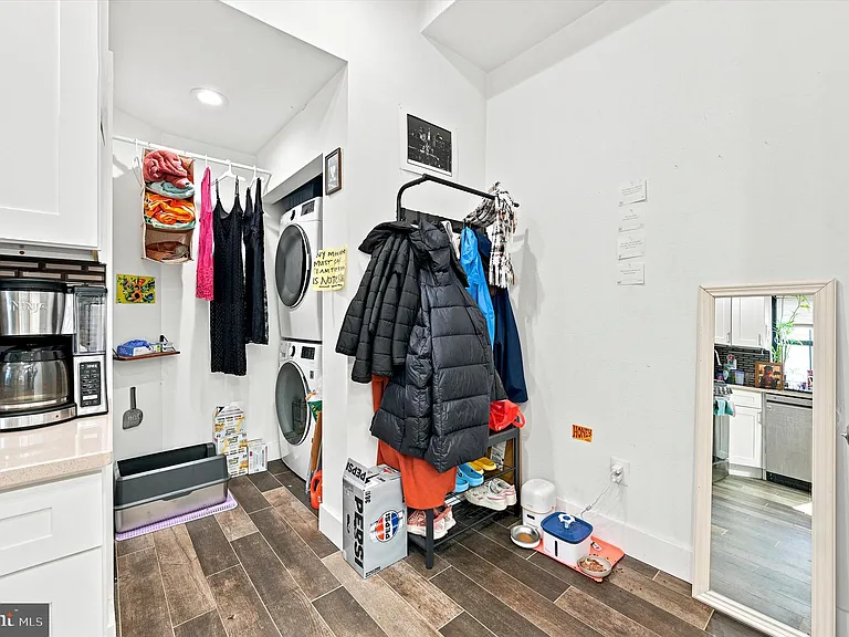 934 New Market St #3 — Photo 9