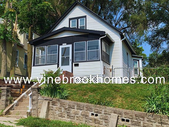 2nd image of 5513 S 33rd Ave