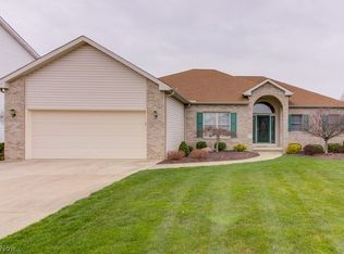 17272 Greenwood Dr, Strongsville, OH