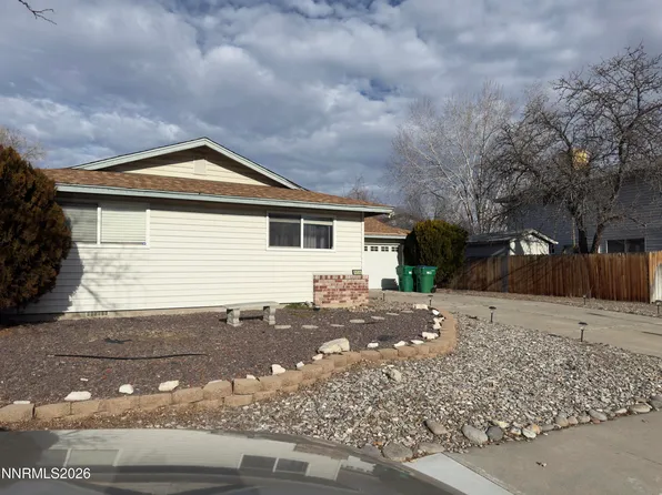 950 Sage View Dr, Sparks, NV 89434