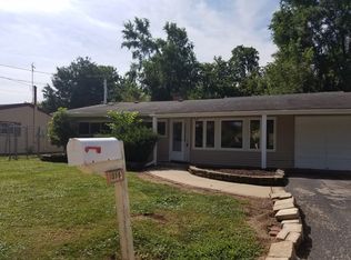 325 Edgewood Dr, Wheeling, IL 60090