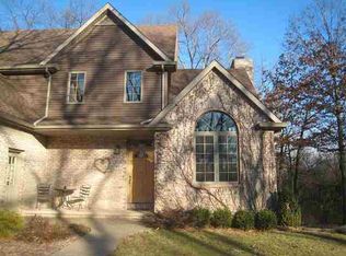 302 Hickory Hls, Geneseo, IL 61254