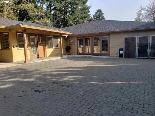 2566 SE 109th Ave, Portland, OR 97266