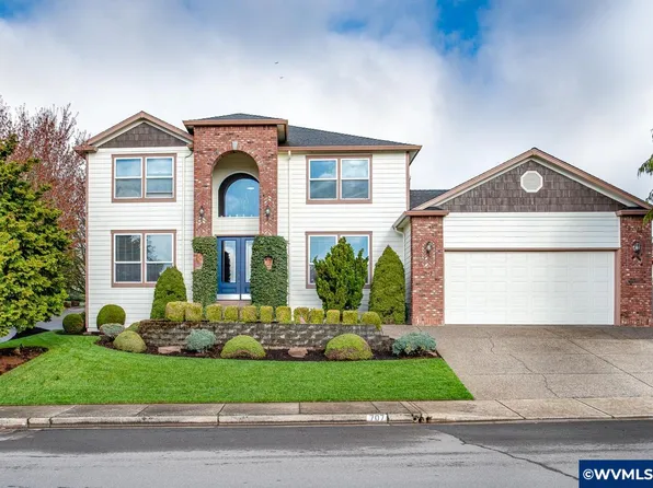 707 Eisenhower Dr NW, Salem, OR 97304