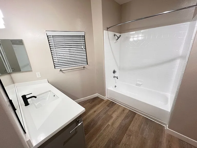 4623 Willis Ave — Photo 24