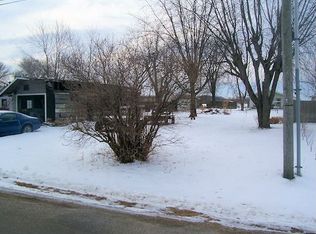 1504 20th Ave, Viola, IL 61486