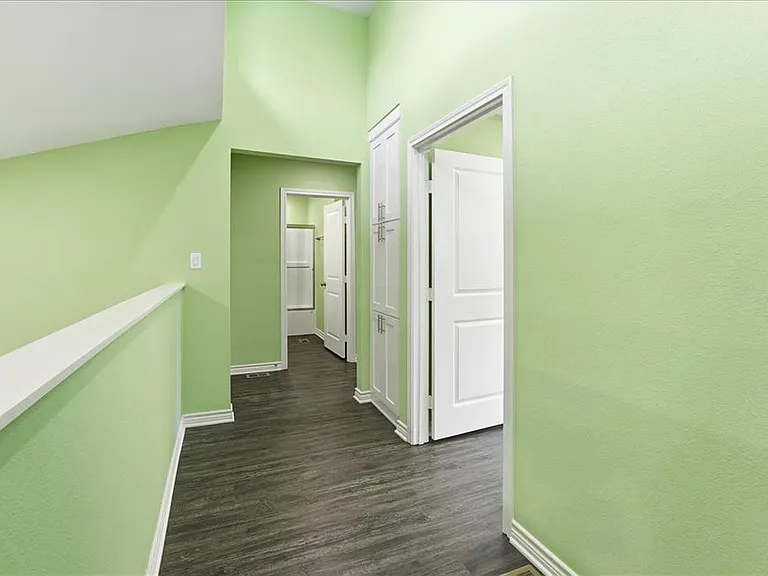 806 S Newsom St #806 — Photo 1