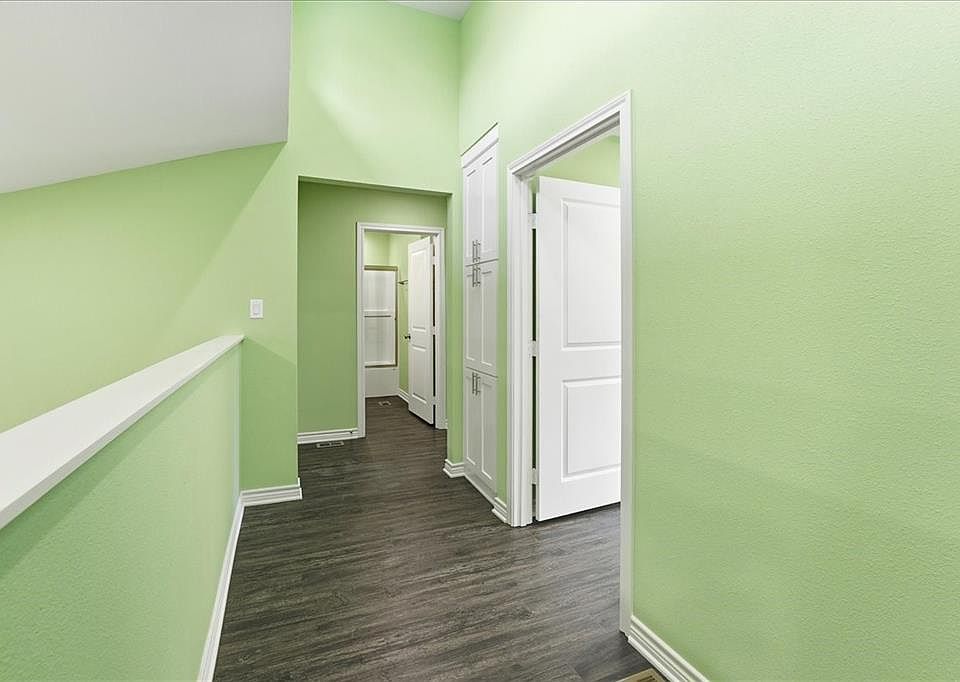 1st image of 806 S Newsom St #806