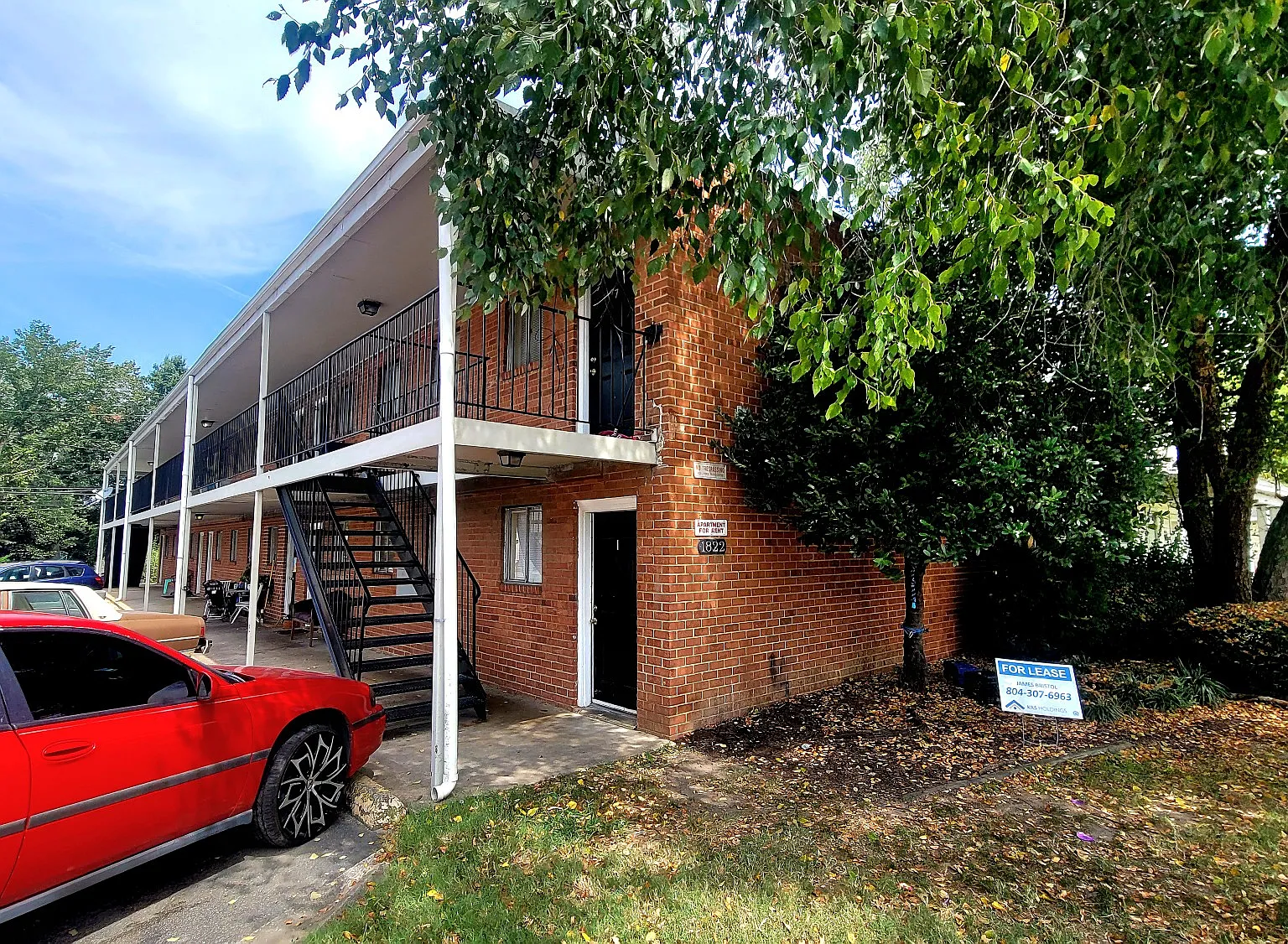 2 bed, 800 sqft, $995 — Photo 1